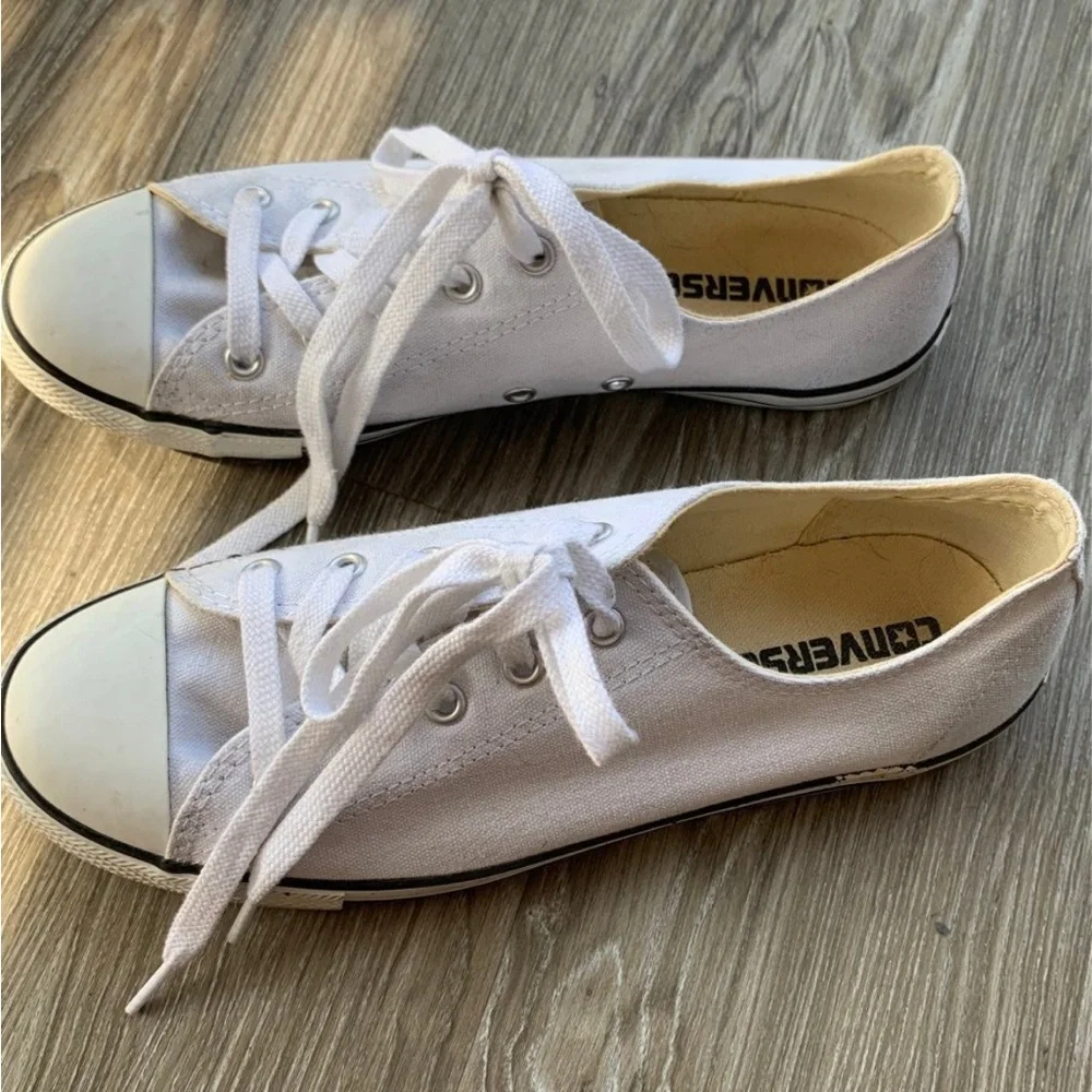 Converse - Picture 3 of 8